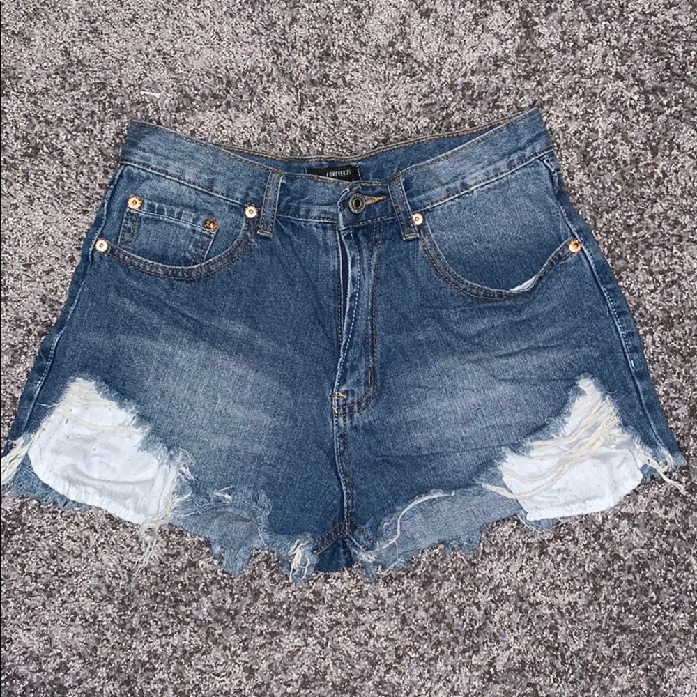 High waist distressed denim shorts